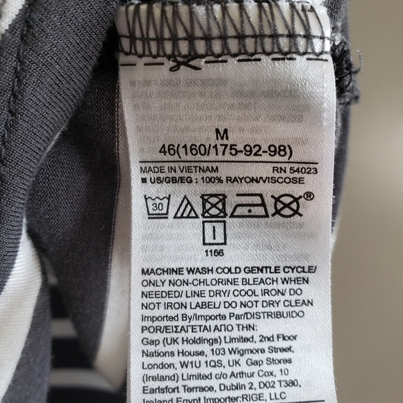 GAP Charcoal & White Stripe Muscle Tee Med Mariner Stripe - Picture 12 of 14